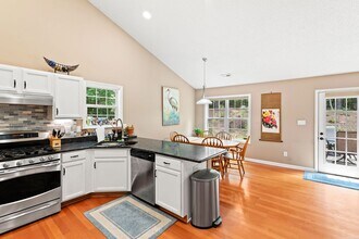 6516 Forest Ridge Dr in Durham, NC - Building Photo - Building Photo