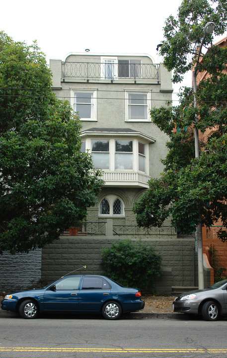 48 Castro St in San Francisco, CA - Building Photo