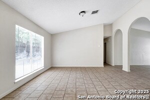 12416 Enchanted Oaks St in Live Oak, TX - Foto de edificio - Building Photo