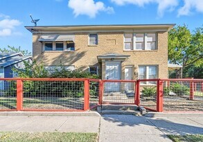 800 W Lowden St in Fort Worth, TX - Building Photo