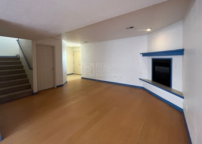 911 Tulip St in Longmont, CO - Building Photo - Building Photo