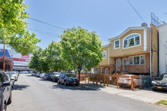 9078 179th Pl in Jamaica, NY - Building Photo - Building Photo