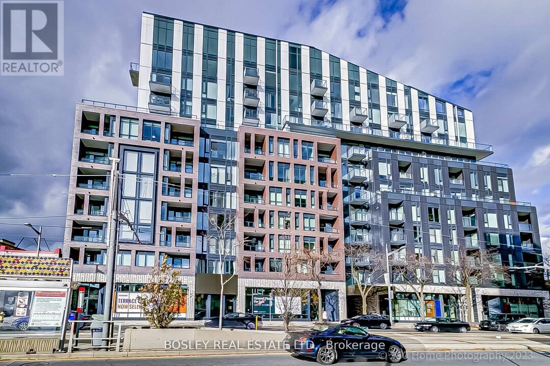704-1808 ST CLAIR Ave in Toronto, ON - Building Photo