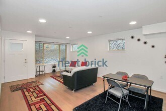 1438 158th Ct NE in Bellevue, WA - Building Photo - Building Photo