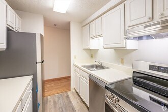 95 Audubon Rd, Unit 1215 in Wakefield, MA - Building Photo - Building Photo