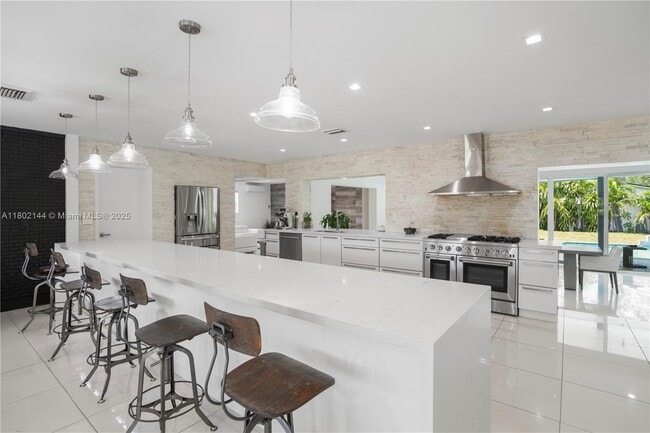 property at 5501 SW 8th St