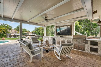 1101 SE 9th Terrace in Pompano Beach, FL - Building Photo - Building Photo