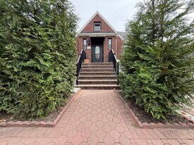 266 13th St, Unit 2 in Palisades Park, NJ - Building Photo