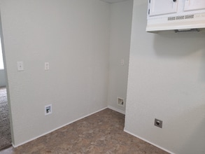 101 E 2nd St in Skiatook, OK - Building Photo - Building Photo