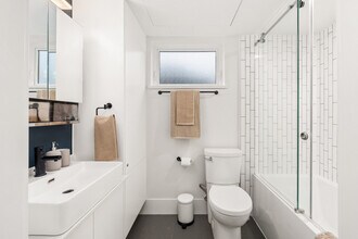 1716 Napier St in Vancouver, BC - Building Photo - Building Photo