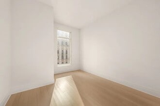30 Park Pl in New York, NY - Building Photo - Building Photo