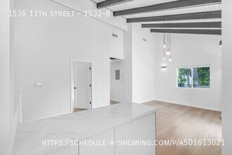 1536 11th St in Santa Monica, CA - Building Photo - Building Photo