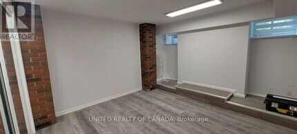 126 Weldrick Rd W in Richmond Hill, ON - Building Photo - Building Photo