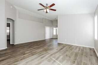 6746 E Melrose St in Mesa, AZ - Foto de edificio - Building Photo