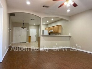 306 E Main St in Lancaster, TX - Building Photo - Building Photo