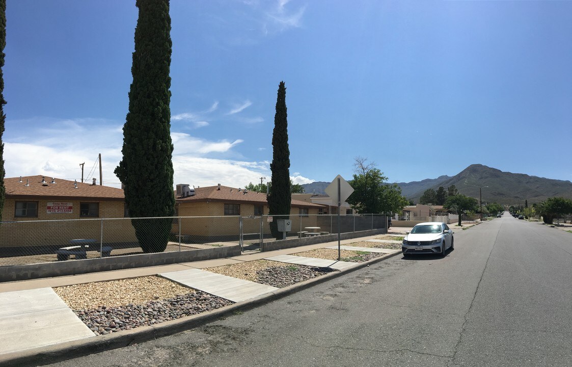 The Cozy Nest Apartments in El Paso, TX - Building Photo