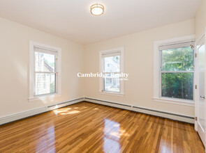 128 Monument St, Unit A in Medford, MA - Building Photo - Building Photo