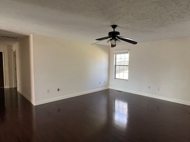 4345 S Roanoke Ave in Springfield, MO - Building Photo - Building Photo