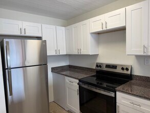 2424 W Tampa Bay Blvd in Tampa, FL - Building Photo - Building Photo