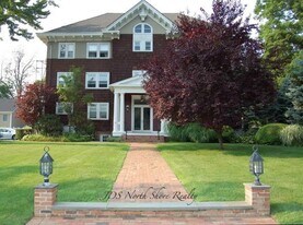18 Grove St in Glen Head, NY - Building Photo