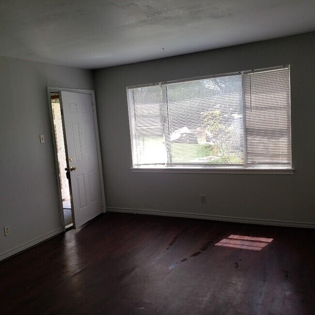 400 Oak Dr-Unit -2A in Terrell, TX - Building Photo - Building Photo