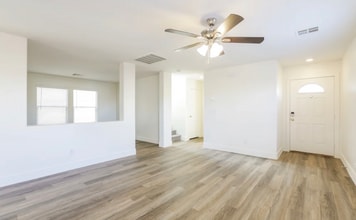 7408 Easingwold Dr in Las Vegas, NV - Building Photo - Building Photo