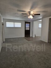 224 E 6th St in Idalou, TX - Building Photo - Building Photo