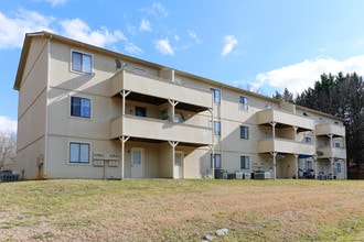 McLain Heights in Kannapolis, NC - Building Photo - Building Photo
