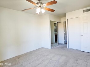 3601 W Tierra Buena Ln, Unit J241 in Phoenix, AZ - Building Photo - Building Photo