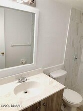 1830 S Palmetto Ave in South Daytona, FL - Building Photo - Building Photo