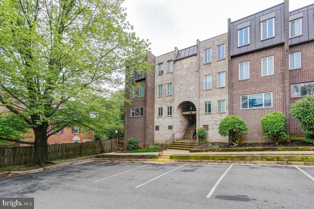 5001 7th Rd S-Unit -101 in Arlington, VA - Building Photo