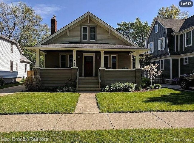 property at 406 E 6th St