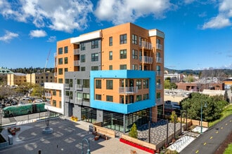 River Row in Santa Cruz, CA - Building Photo - Building Photo