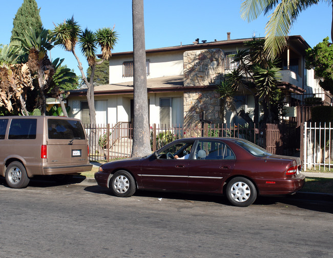 517 E 97th St in Inglewood, CA - Building Photo - Building Photo