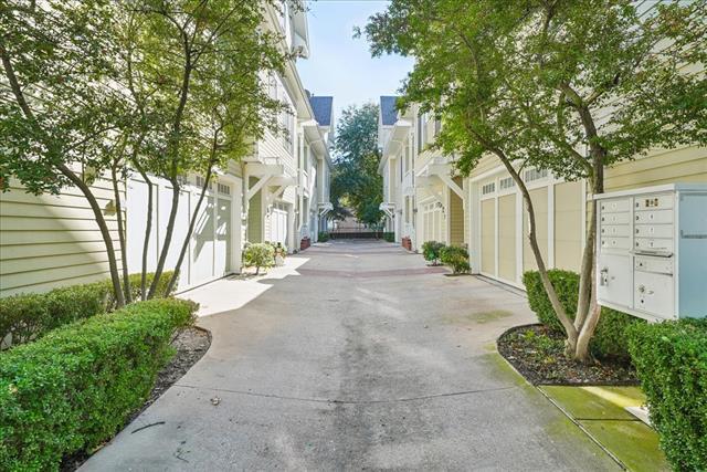 2608 Thomas Ave in Dallas, TX - Building Photo - Building Photo