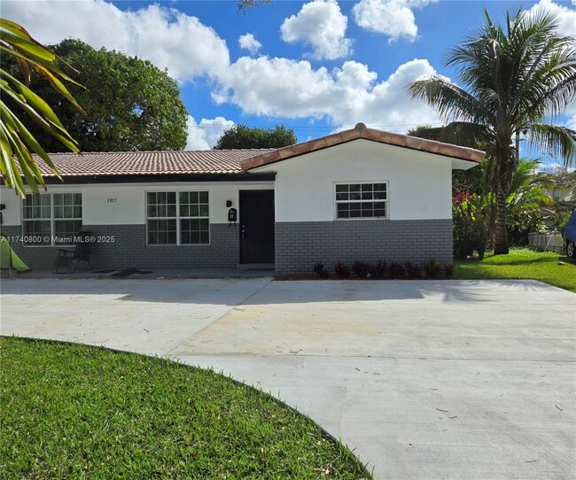 3805 NW 78th Terrace in Coral Springs, FL - Building Photo - Building Photo