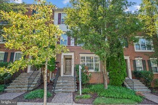 23404 Rainbow Arch Dr in Clarksburg, MD - Building Photo