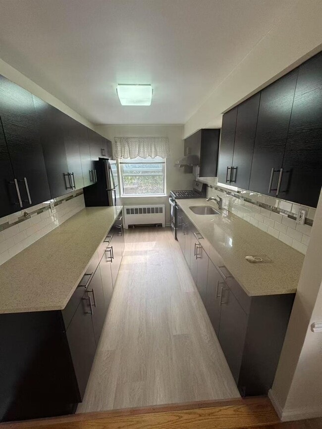 61-31 185th St in Queens, NY - Building Photo - Building Photo