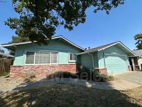 271 Citrus Ave in Vacaville, CA - Building Photo - Building Photo