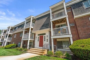 47 Will Dr in Canton, MA - Building Photo