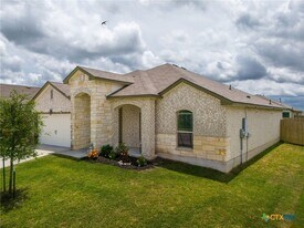 310 Saddleback Trl in Killeen, TX - Building Photo