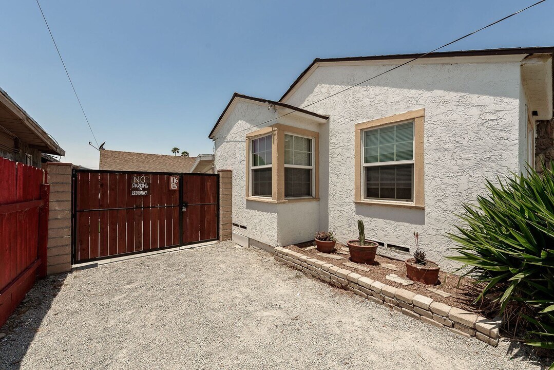1176 2nd Ave in Chula Vista, CA - Building Photo