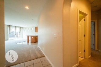 7202 E Cortland Ave in Fresno, CA - Building Photo - Building Photo