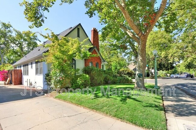 900 45th St in Sacramento, CA - Building Photo - Building Photo