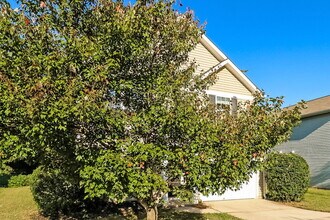 6225 Summerour Place in Charlotte, NC - Building Photo - Building Photo