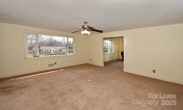 2127 5th St NE in Hickory, NC - Building Photo - Building Photo