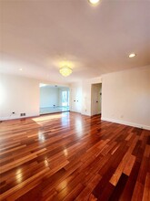 1029 Merriam Rd in Bay Shore, NY - Building Photo - Building Photo