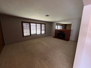 723 S California St in Lodi, CA - Building Photo - Building Photo