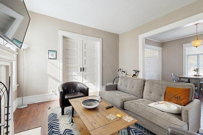 3516 Baltimore Ave in Kansas City, MO - Foto de edificio - Building Photo