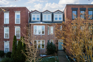 1813 E Capitol St Se in Washington, DC - Building Photo